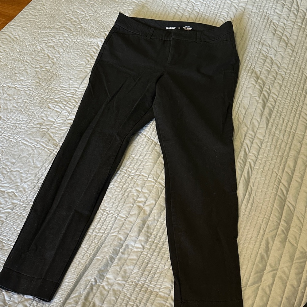 Old Navy Black High-Rise Pixie Skinny Pants